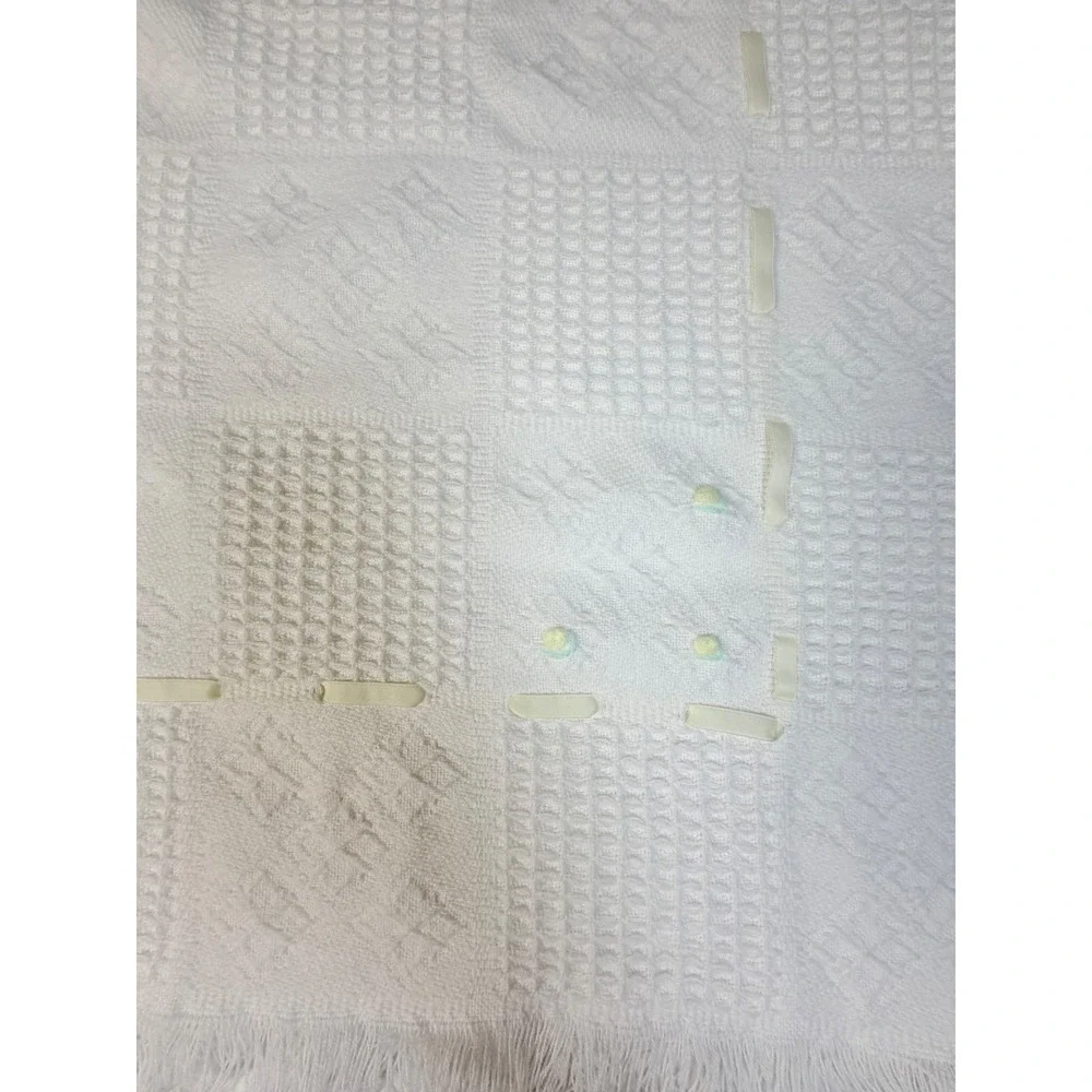 Vintage Kids Count open-weave acrylic baby blanket  Ribbon Fringe 36x40 1970's